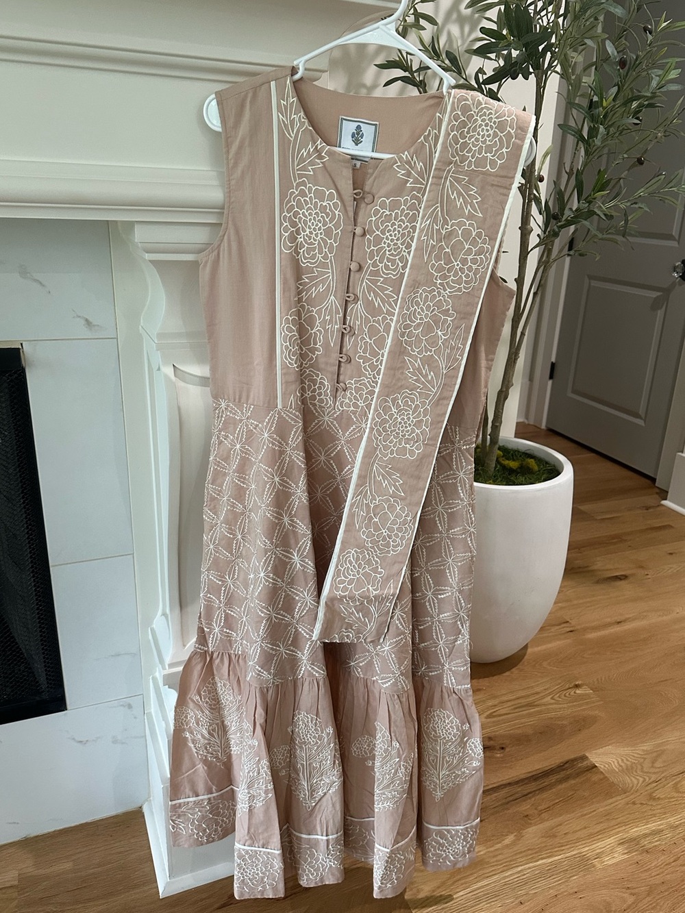 Sue Sartor Jewel Neck Flounce Maxi Dress - size small - NWT - Picture 2 of 3